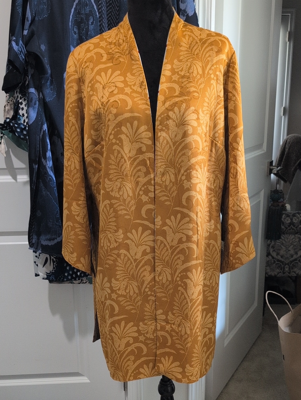 NWOT Chico's Gold & Multi Color Reversible Duster Kimono Open-Front Jacket